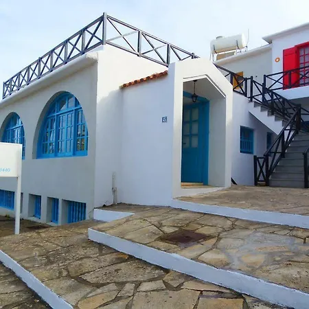 Light & Blue Ayios Elias Private Aparthotel